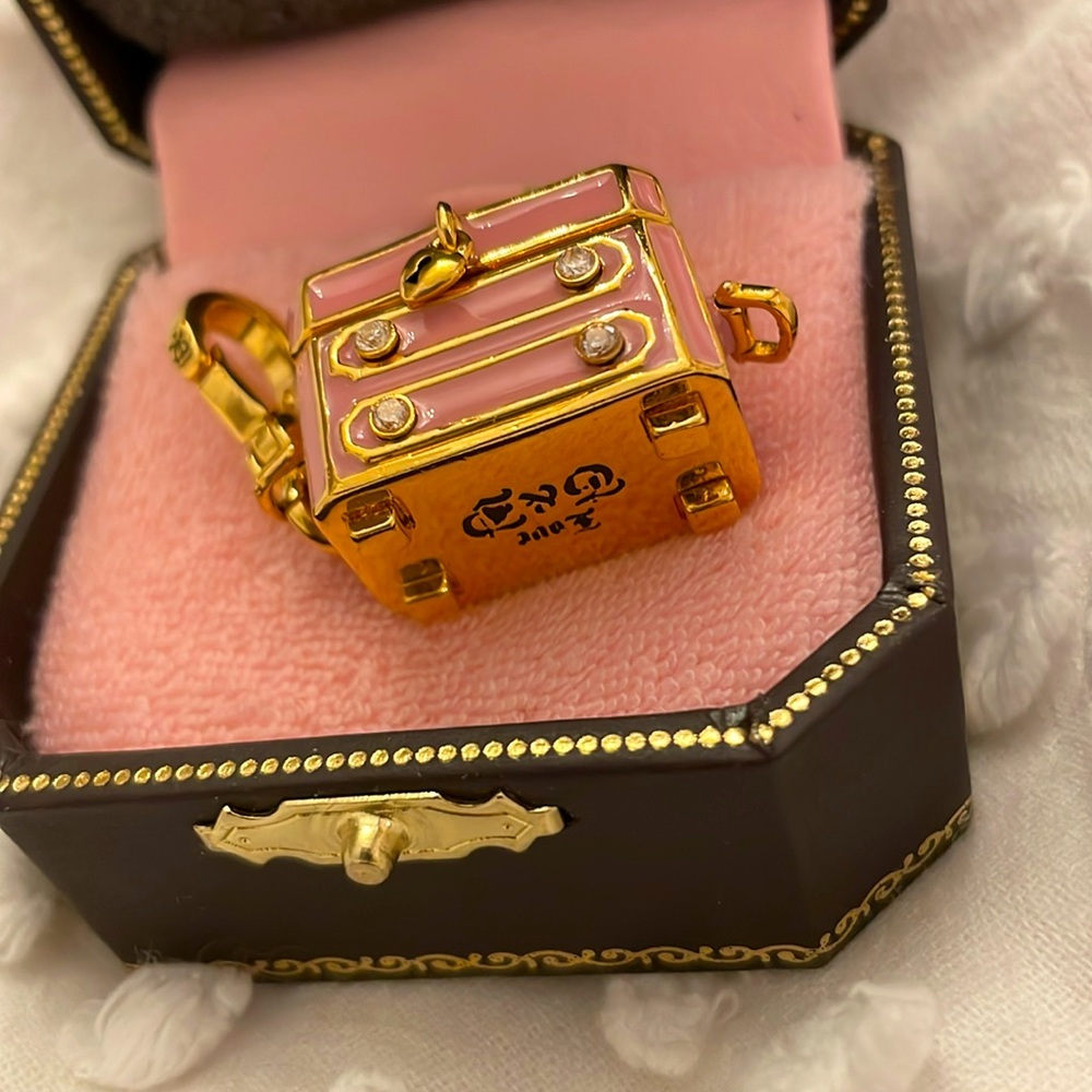 Vintage RARE jewelry box charm NIB YJRU1065 tagged box never been used - Picture 4 of 17